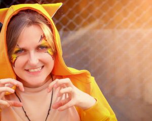 Comment porter un sweat chat pour femme beaucoup trop grand ?