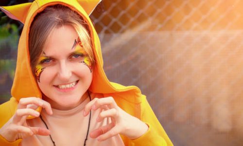 Comment porter un sweat chat pour femme beaucoup trop grand ?